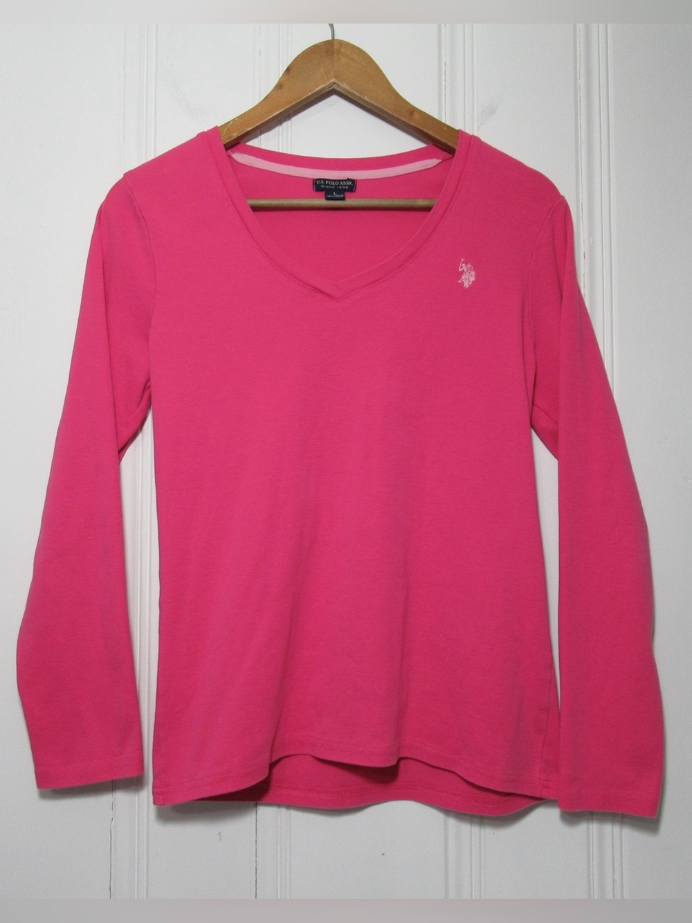 U.S. POLO ASSN. Pink Long Sleeve V Neck Tee Size Large